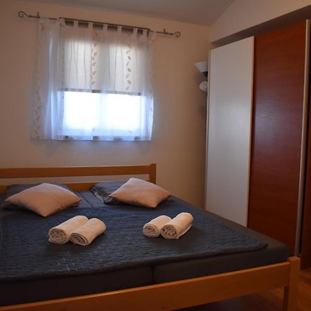 Apartment Gordana Пула Екстер'єр фото